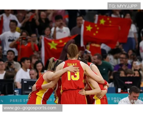 女排中国队迎战俄罗斯队全力争胜展现团队精神与竞技风采